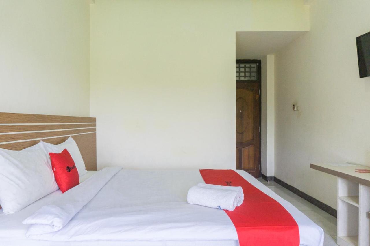 Reddoorz @ Tambolaka Sumba Hotel Lokokaki Exterior photo