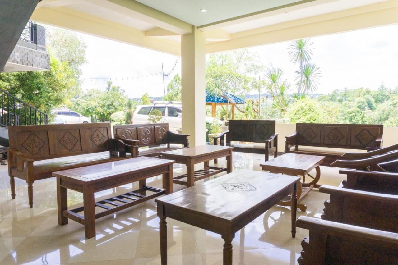 Reddoorz @ Tambolaka Sumba Hotel Lokokaki Exterior photo